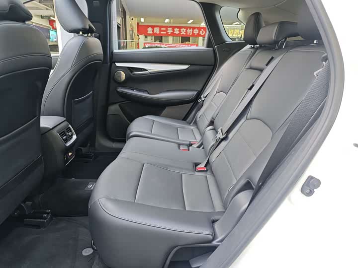 Infiniti QX50 2024 2.0 T 4 WD — фото 6