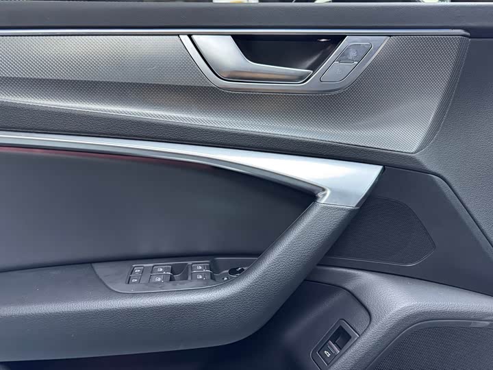 Audi A6L 45 TFSI избранная динамик — фото 5