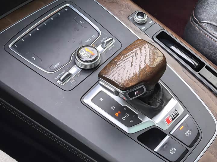 Audi Q5L 2020 40 TFSI — фото 15