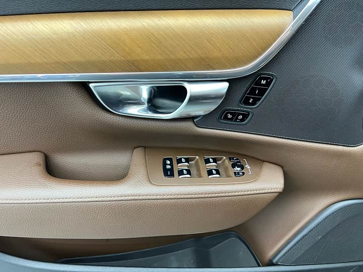 Volvo S90 Hybrid 2020 T 8 E Hybrid — фото 3