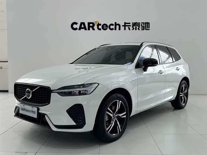 Volvo XC60 2022 B 5 4 WD — фото 1