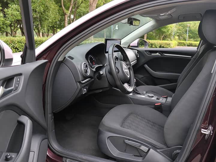 Audi A3 2016 Limousine 35 TFSI — фото 12