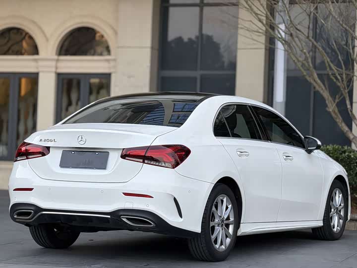 Mercedes-Benz A-Class 2020 A 200 L — фото 8