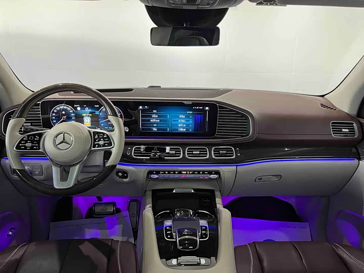 Maybach GLS 2022 GLS 600 4 MATIC — фото 26