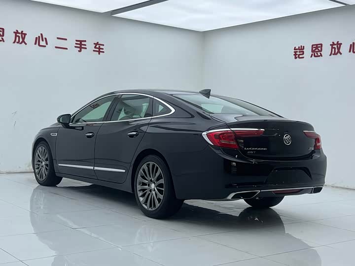 Buick LaCrosse — фото 15