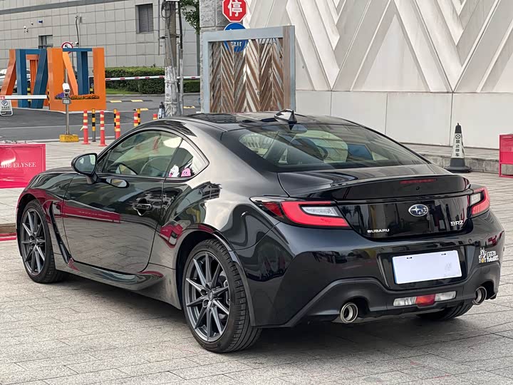 Subaru BRZ 2022 2.4 L MT — фото 4