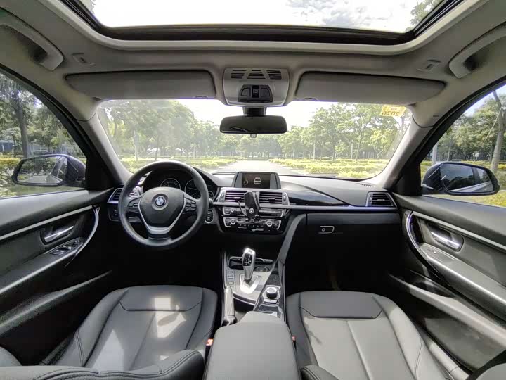 BMW 3 Series 320Li базовая — фото 20