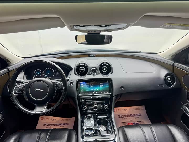 Jaguar XJ 2018 XJL 3.0 SC 2 WD — фото 7