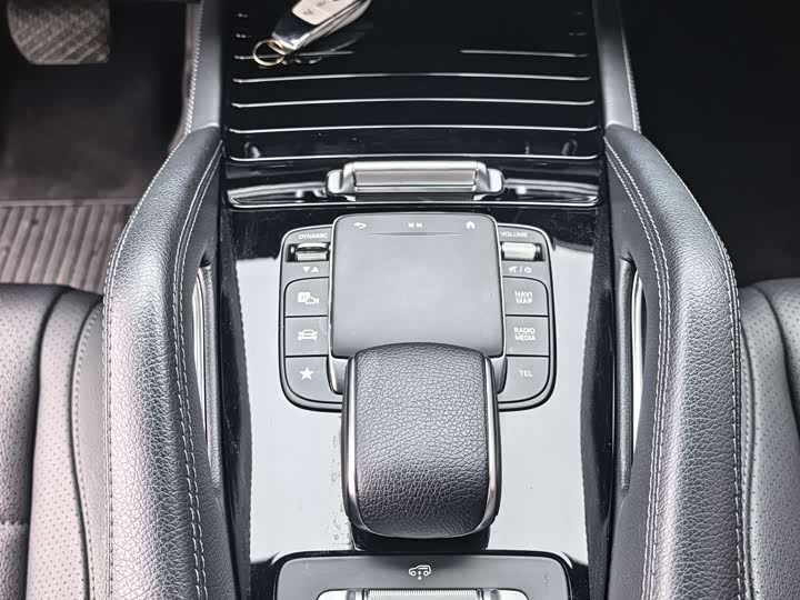 Mercedes-Benz GLE 2020 GLE 450 4 MATIC SUV — фото 12