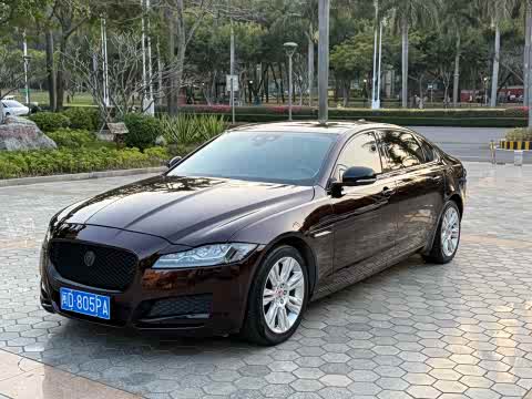 Jaguar XFL 2018 XFL 2.0 T 250 PS — фото 12