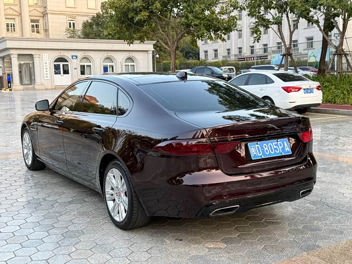 Jaguar XFL 2018 XFL 2.0 T 250 PS — фото 4