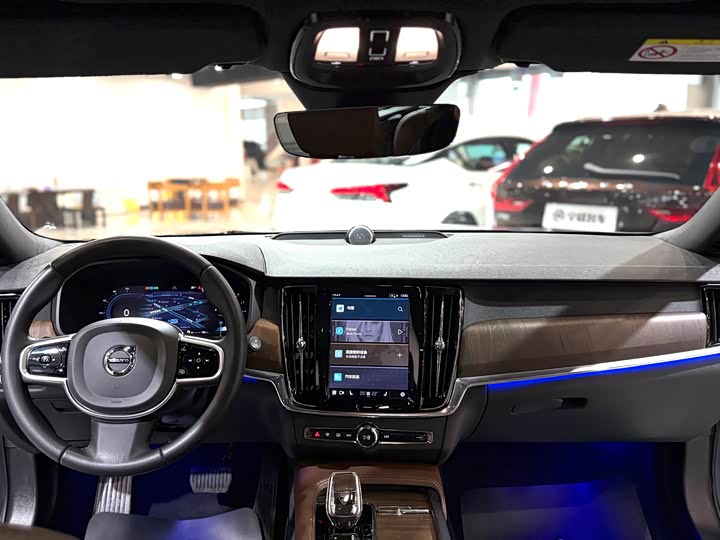 Volvo V90 2022 Cross Country B 5 AWD — фото 29