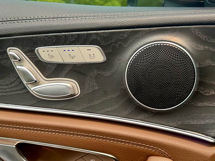 Mercedes-Benz E-Class E 200 L спорт — фото 5