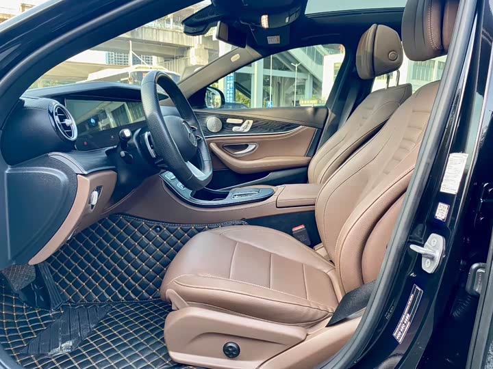 Mercedes-Benz E-Class 2023 E 300 L Luxury — фото 9