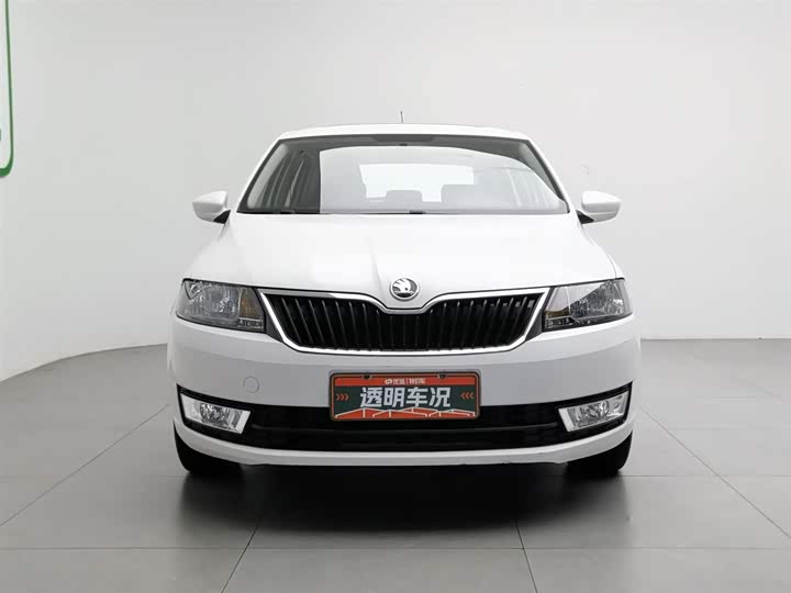 Skoda Rapid — фото 3