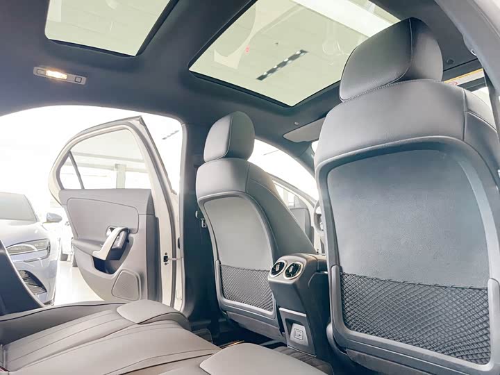 Mercedes-Benz A-Class 2022 A 200 L — фото 13