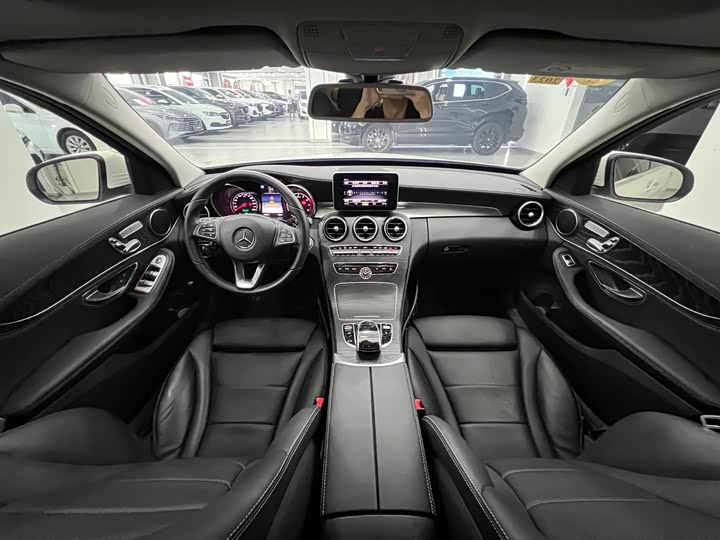 Mercedes-Benz C-Class 2017 C 200 L — фото 13