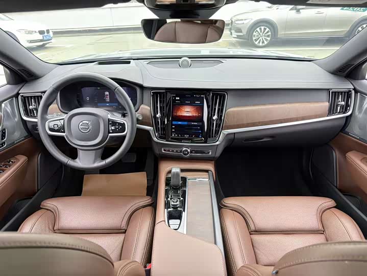 Volvo V90 2022 Cross Country B 5 AWD — фото 10