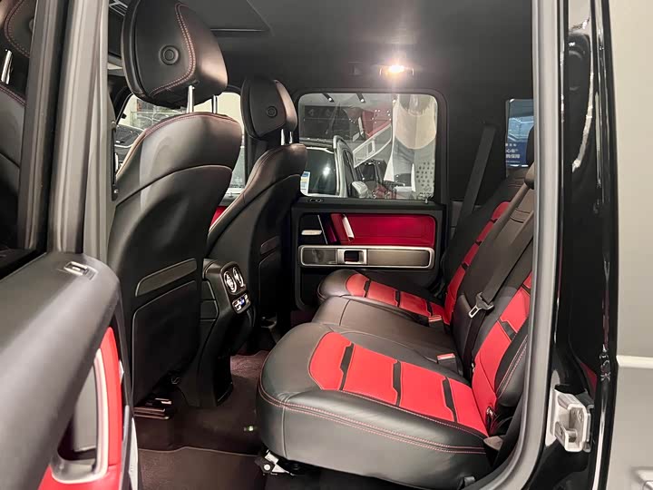 Mercedes-Benz G-Class 2019 AMG G 63 — фото 4