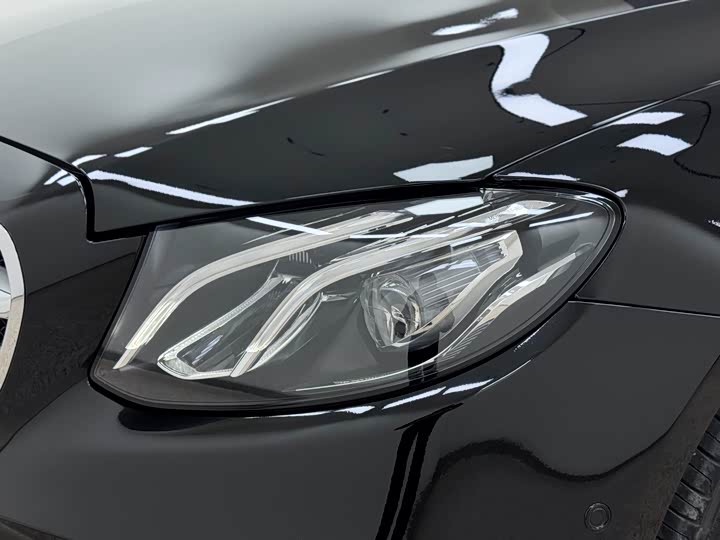 Mercedes-Benz E-Class 2020 E 300 L Luxury — фото 7