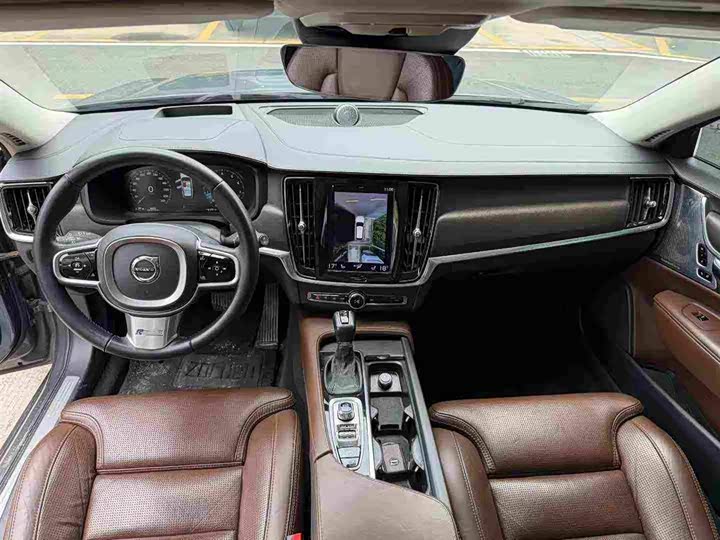 Volvo V 90 2019 Cross Country T 5 AWD V — фото 5