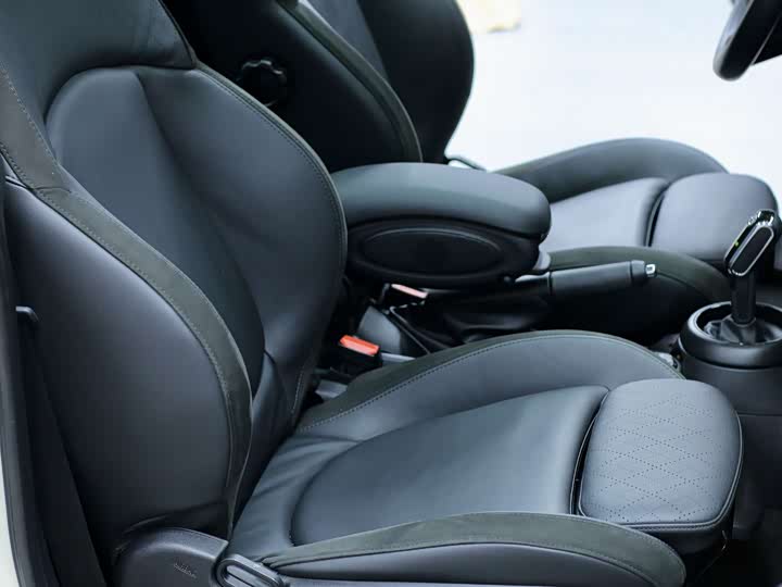 MINI Hatch — фото 13