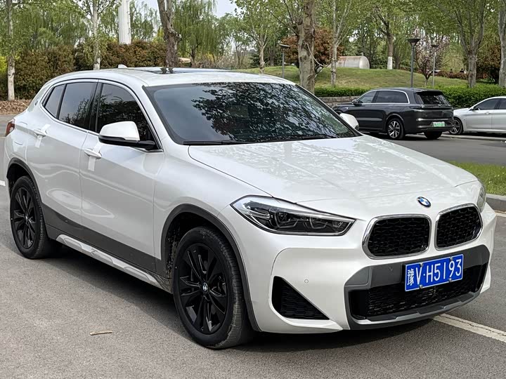 BMW X 2 2023 s Drive 25i M — фото 3