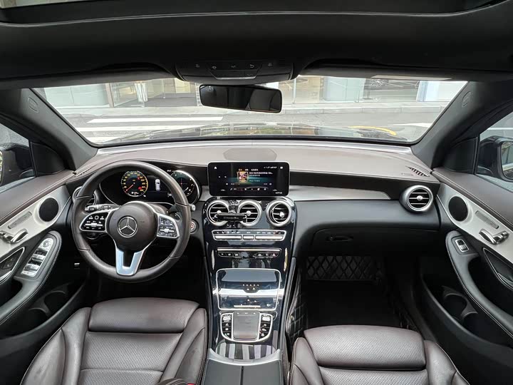 Mercedes-Benz GLC 2021 GLC 260 L 4 MATIC — фото 6