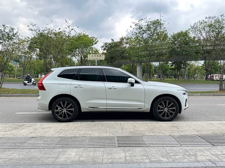 Volvo XC60 2020 T 5 4 WD — фото 7