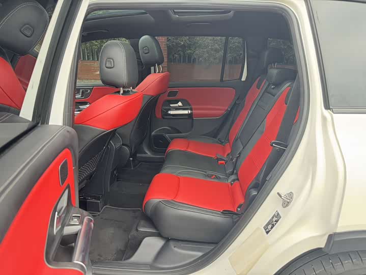 Mercedes-Benz GLB AMG 2021 AMG GLB 35 4 MATIC — фото 4