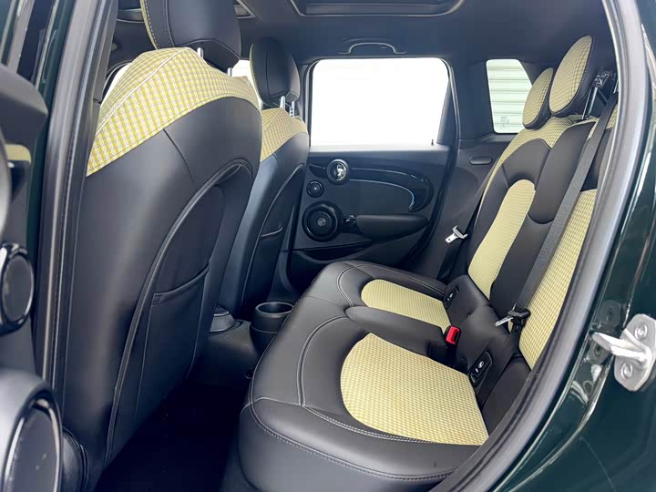 MINI Hatch — фото 11