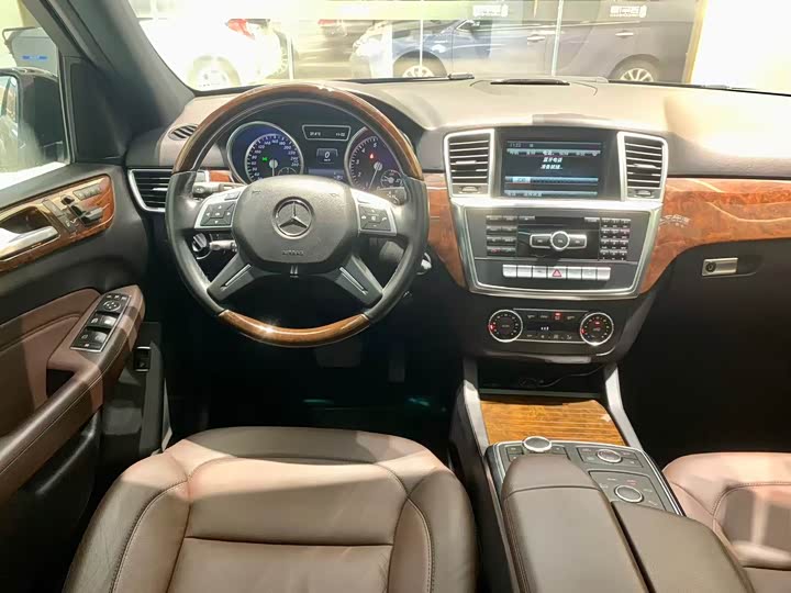Mercedes-Benz M-Class 2015 ML 400 4 MATICLuxury — фото 8