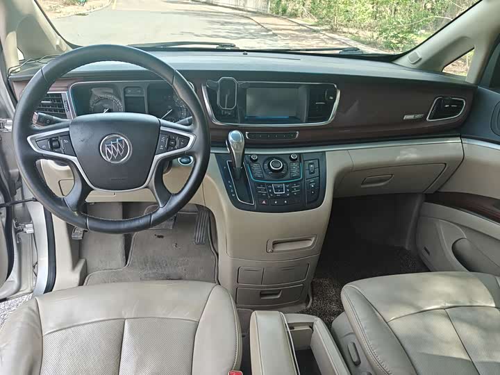 Buick GL8 3.0L XT флагман — фото 5