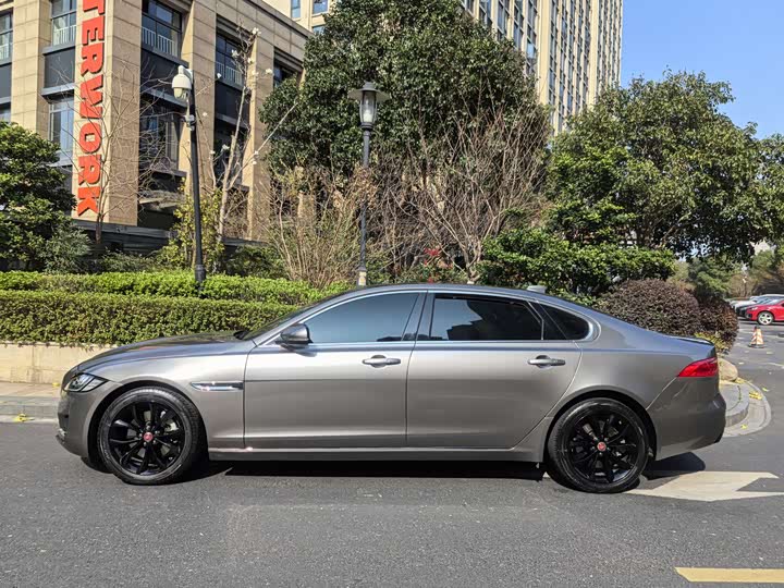 Jaguar XFL 2020 XFL 2.0 T P 250 2 WD — фото 3