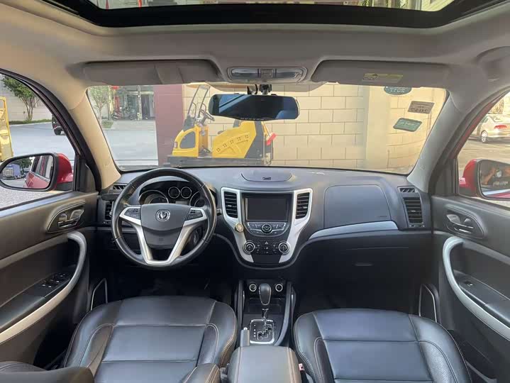 Changan CS35 2015 1.6 L ATLuxury V — фото 10