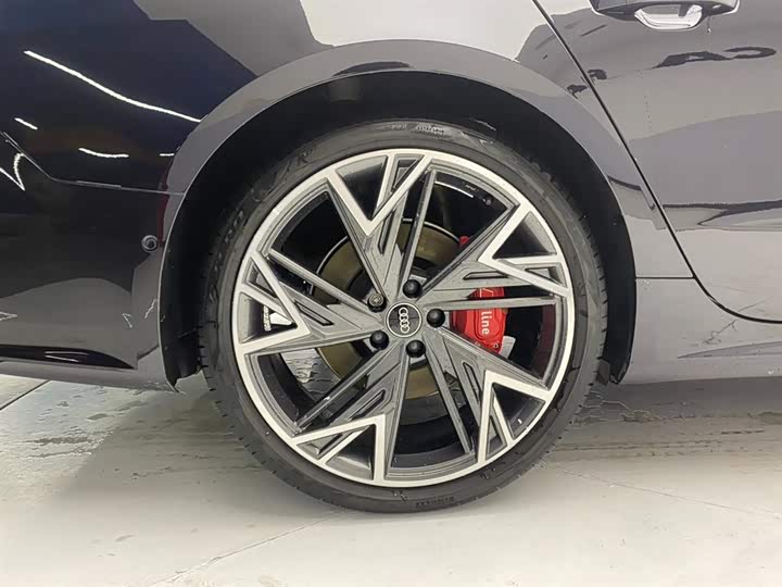 Audi A7L 2023 45 TFSI quattro S-line — фото 12