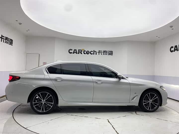 BMW 5-Series 2023 530 Li Leading M — фото 4