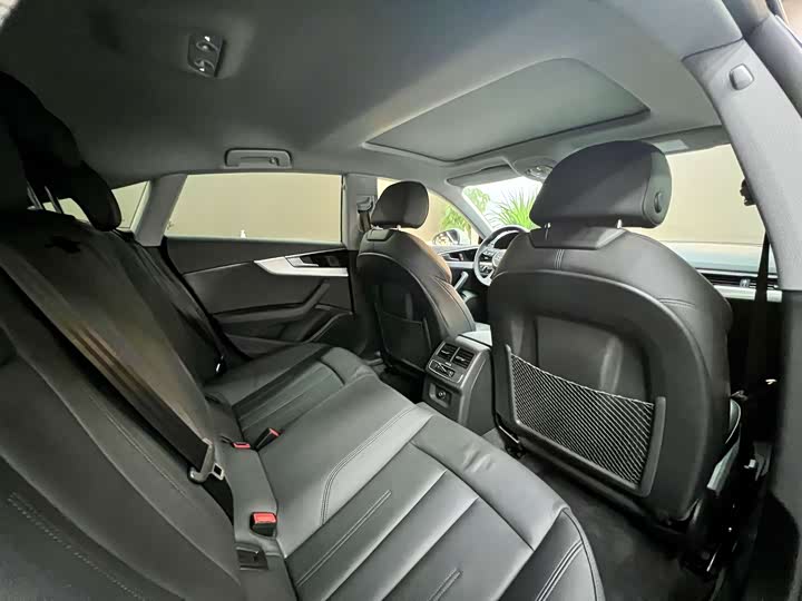 Audi A5 2024 Sportback 40 TFSI — фото 12
