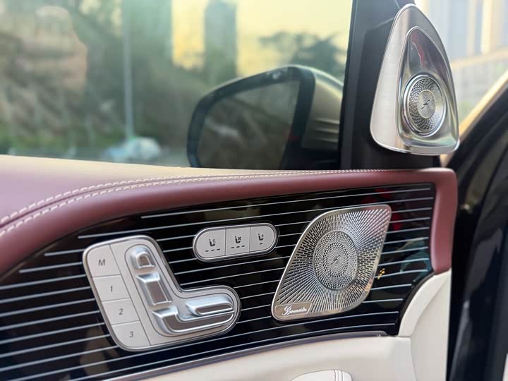Mercedes-Benz GLS 2024 GLS 450 4 MATIC Luxury — фото 8