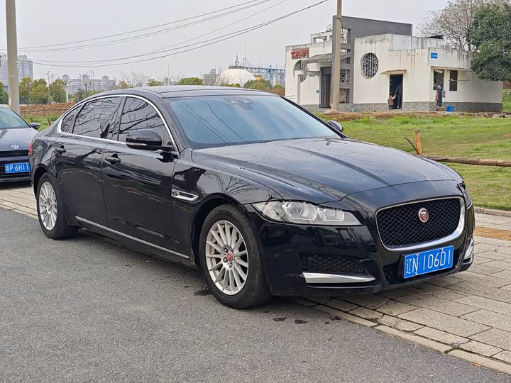 Jaguar XFL 2017 XFL 2.0 T 200 PS — фото 3