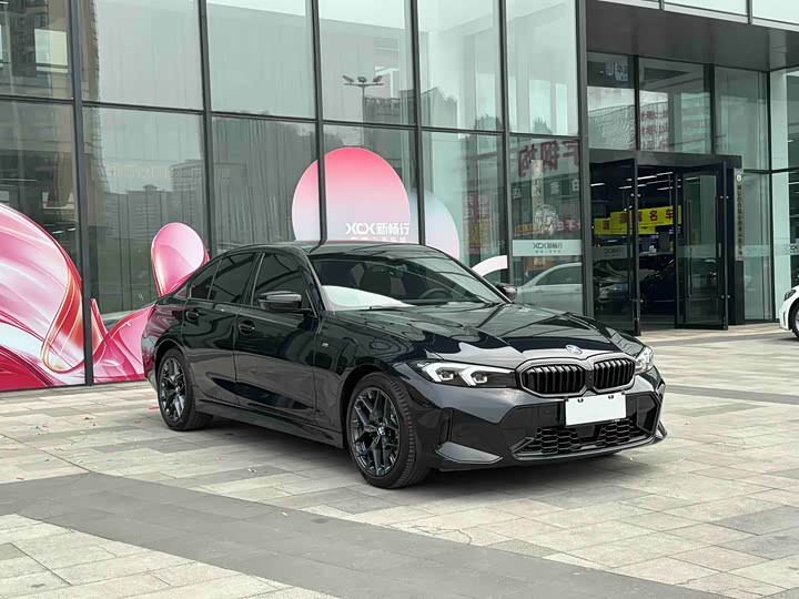 BMW 3-Series 2025 330i M — фото 3