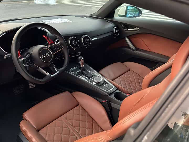 Audi TT 2015 TT Coupe 45 TFSI quattro — фото 8