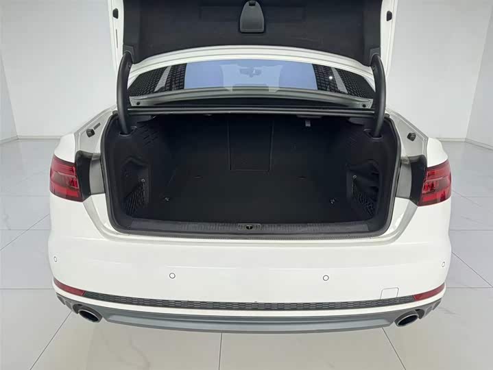 Audi A4L 2018 30 40 TFSI Sport — фото 6