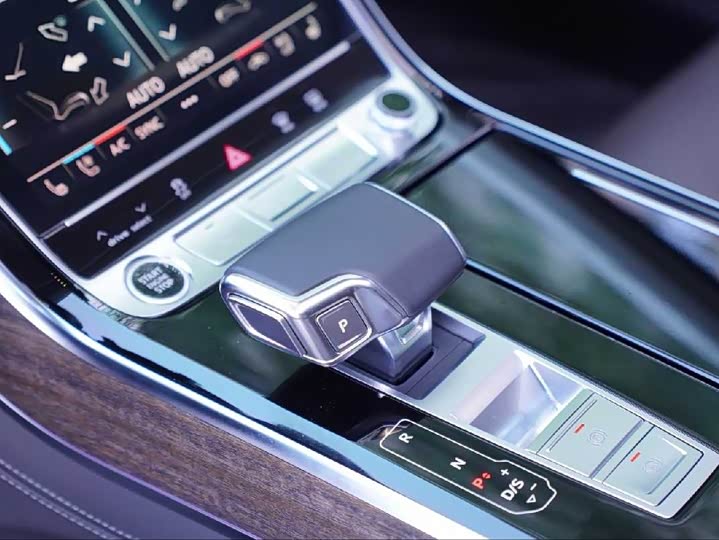 Audi A8 2024 A 8 L 55 TFSI quattro Flagship — фото 16