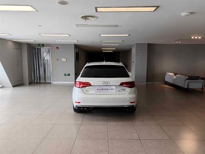 Audi A3 2018 30 Sportback 35 TFSI — фото 5