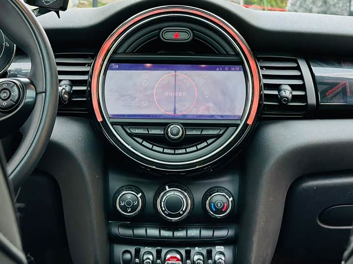 MINI Hatch — фото 15