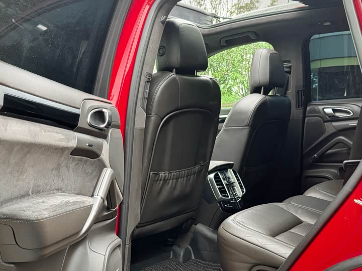 Porsche Cayenne 2016 Cayenne GTS 3.6 T — фото 6