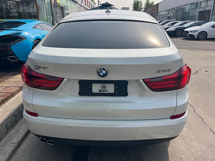 BMW 5-Series 2014 528i Leading — фото 3