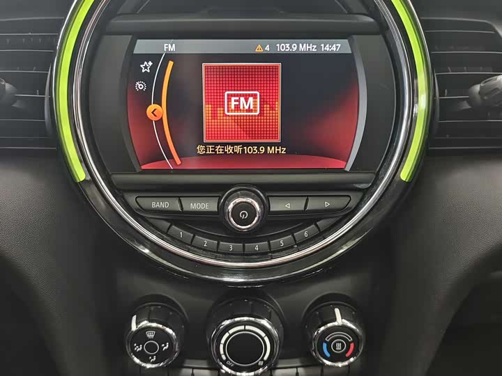 MINI Hatch — фото 10