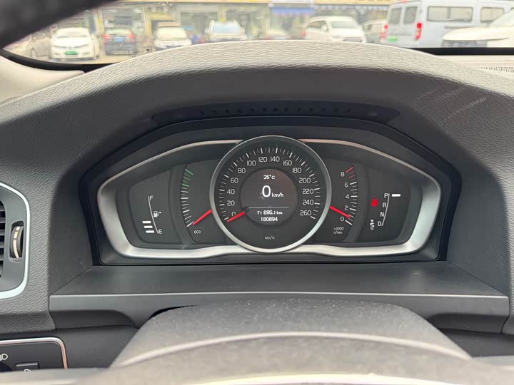 Volvo S60 2015 S 60 L 2.0 T — фото 16